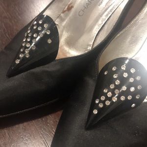 VINTAGE Charles Jourdan.  black satin size 9.5
